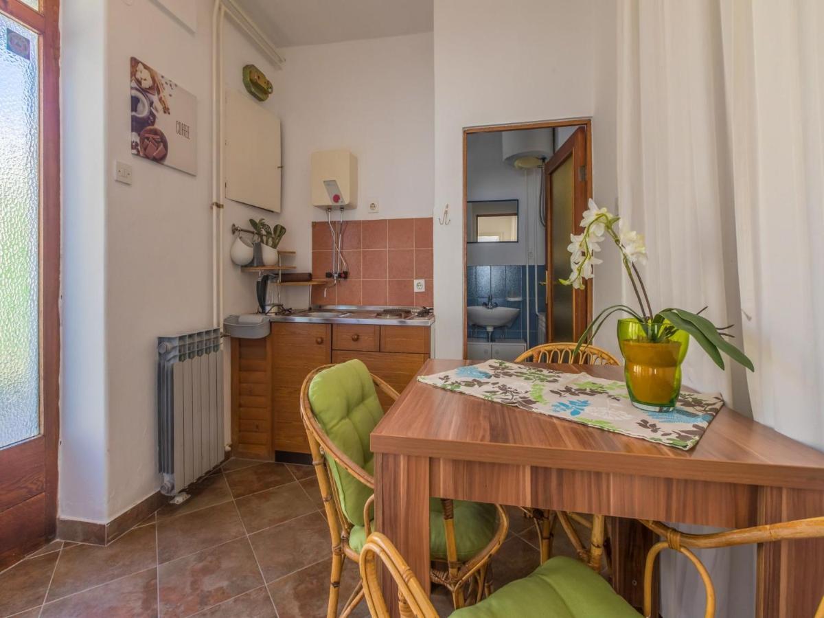 Apartment Roni Crikvenica Eksteriør bilde