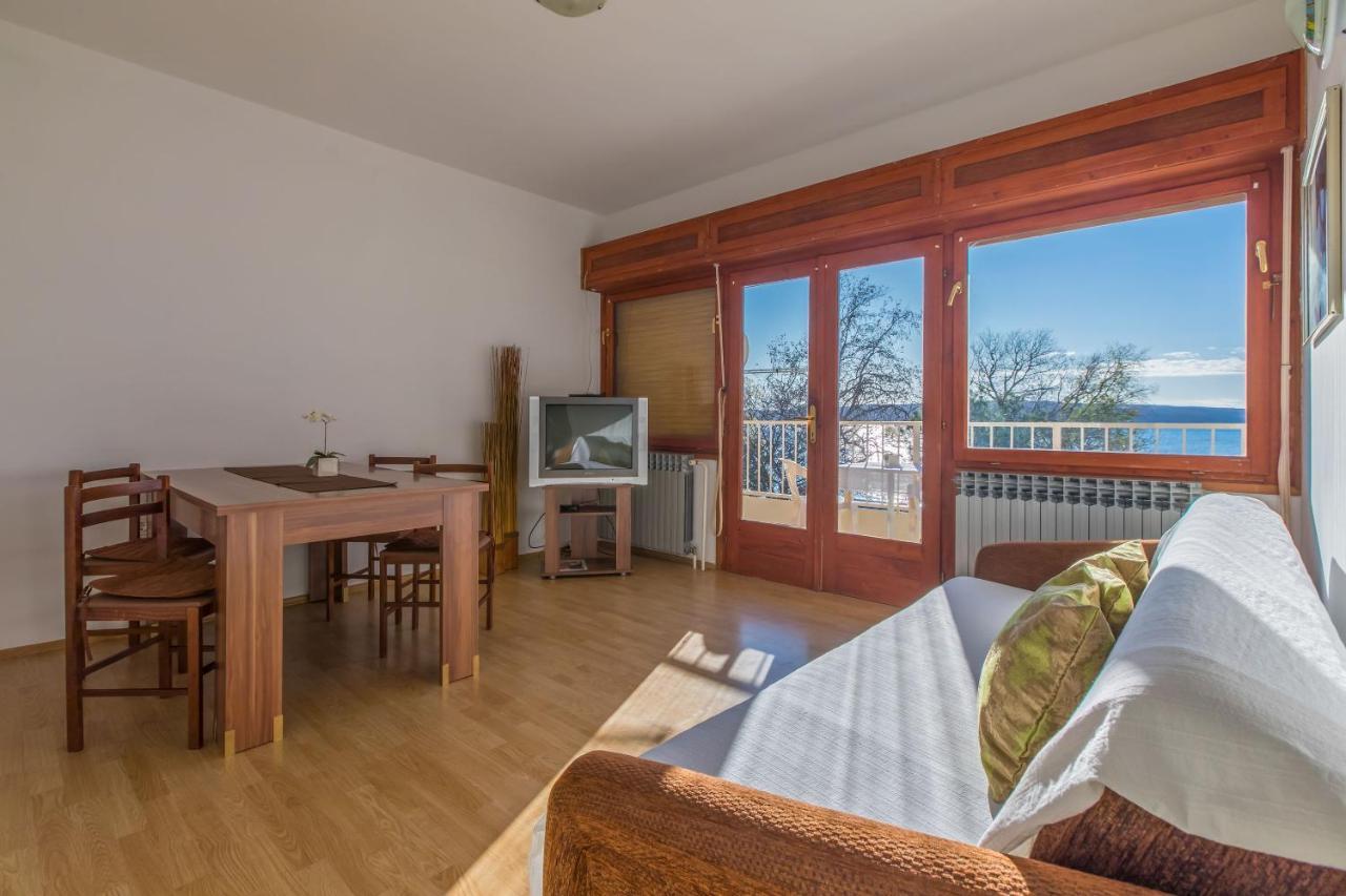 Apartment Roni Crikvenica Eksteriør bilde